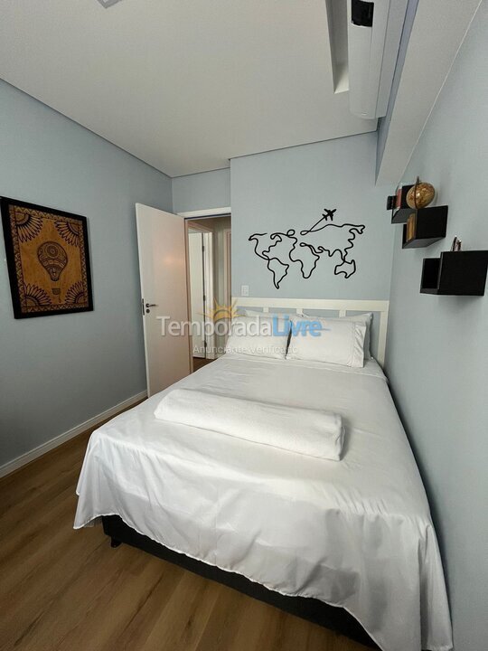 Apartment for vacation rental in Praia Grande (Vila Mirim)