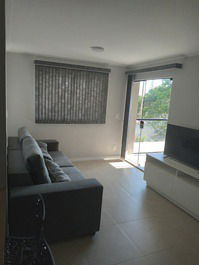 2 bedroom apartment with suite close to the beach