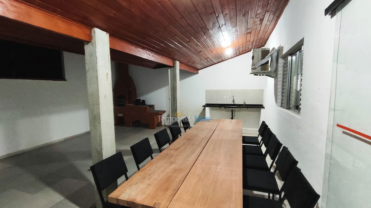 Casa para alquiler de vacaciones em Ubatuba (Maranduba)