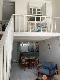 COMPLETE TOWNHOUSE IN Gated CONDOMINIUM 100M FROM THE BEACH!