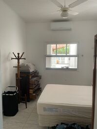 COMPLETE TOWNHOUSE IN Gated CONDOMINIUM 100M FROM THE BEACH!