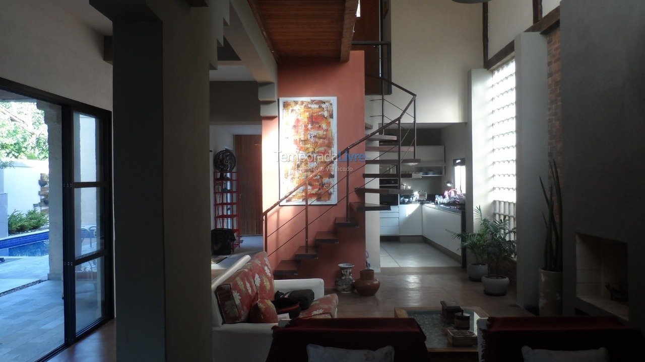 Casa para aluguel de temporada em São Sebastião (Boiçucanga)