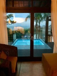 Holiday House 8 people, 4 suites, at Praia da Vigia in Garopaba/SC