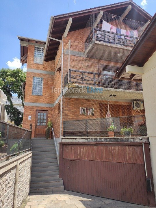 Apartamento para aluguel de temporada em Bento Gonçalves (Borgo)