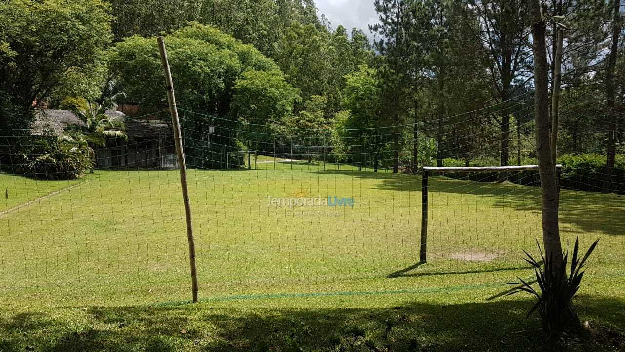 Granja para alquiler de vacaciones em Atibaia (Portão)