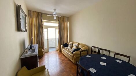 Apartamento junto al mar de 2 habitaciones para alquiler por temporada en el centro de Pitangueiras - Guarujá