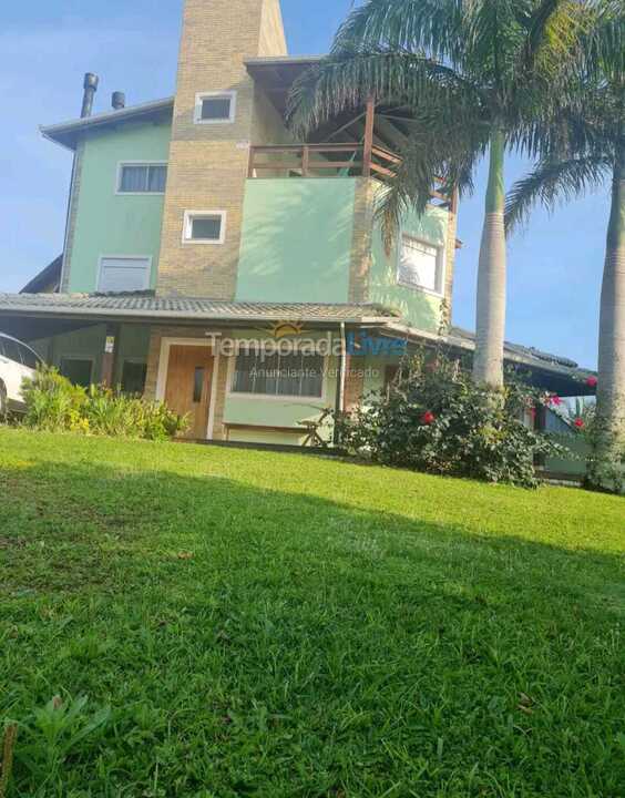 Casa para aluguel de temporada em Florianopolis (Praia dos Ingleses)