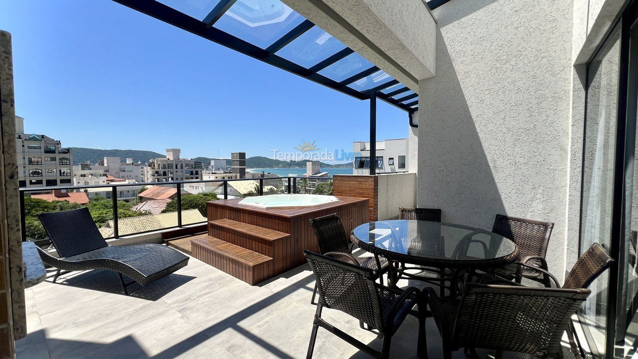 Apartamento para aluguel de temporada em Bombinhas (Canto Grande)