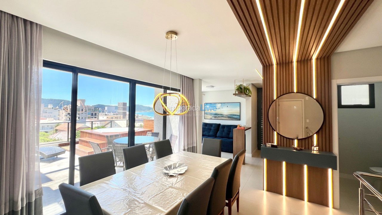 Apartamento para aluguel de temporada em Bombinhas (Canto Grande)