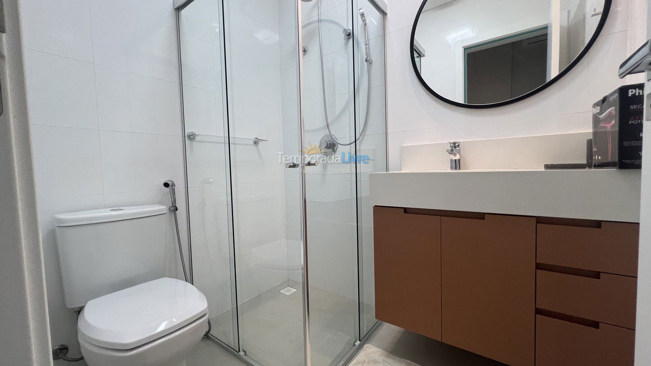 Apartamento para aluguel de temporada em Bombinhas (Canto Grande)