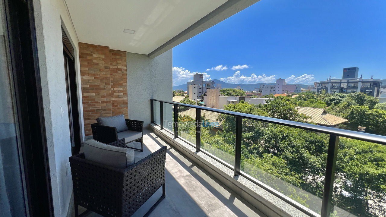 Apartamento para aluguel de temporada em Bombinhas (Canto Grande)