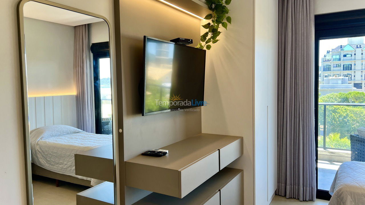 Apartamento para aluguel de temporada em Bombinhas (Canto Grande)