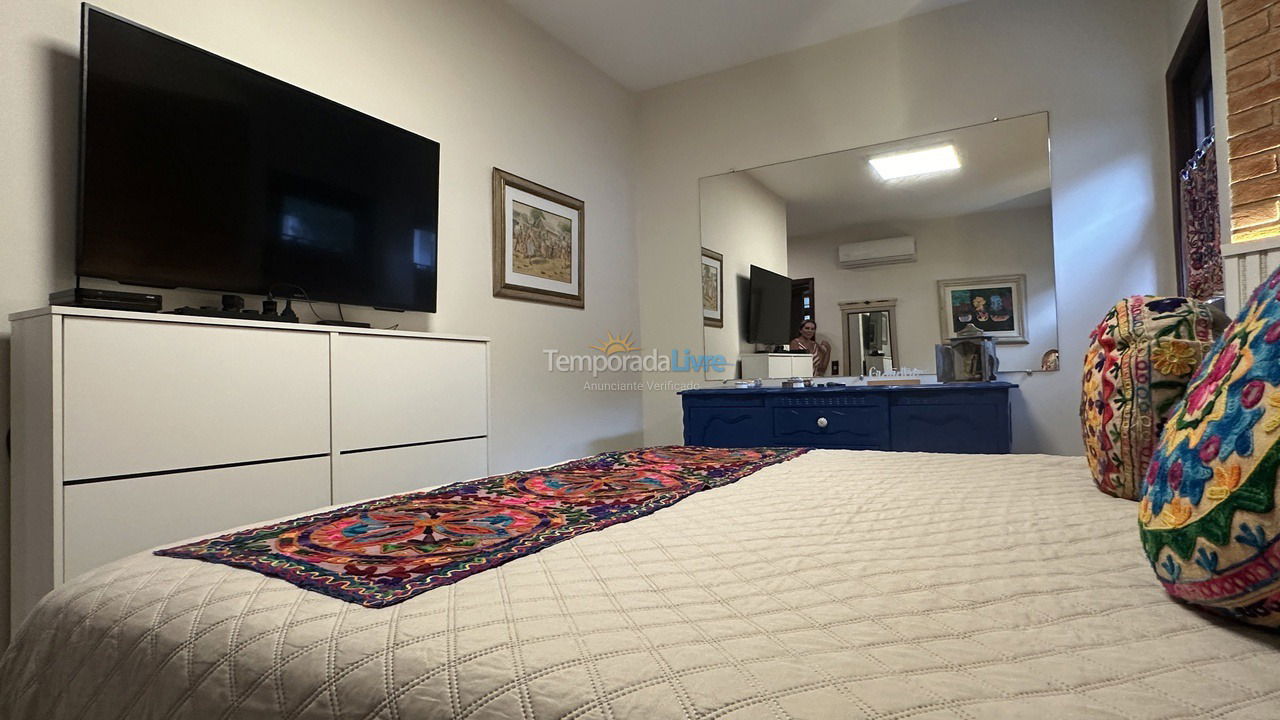 Suíte 1 (cama queen) House for vacation rental in Bertioga (Riviera de São Lourenço)