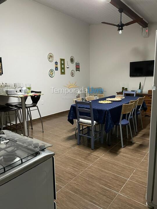 Casa para aluguel de temporada em Florianopolis (Canasvieiras)