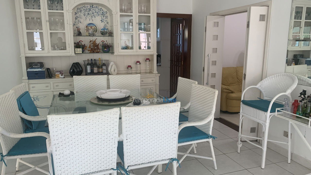 House for vacation rental in Guarujá (Jardim Acapulco)