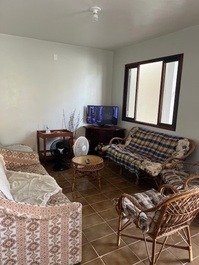 Excellent house 100m from Prainha, AC 2 bedrooms, WI-FI, garage