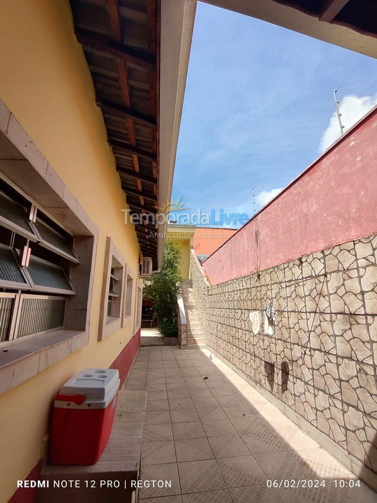 Casa para alquiler de vacaciones em Peruíbe (Barra de Jangadas)