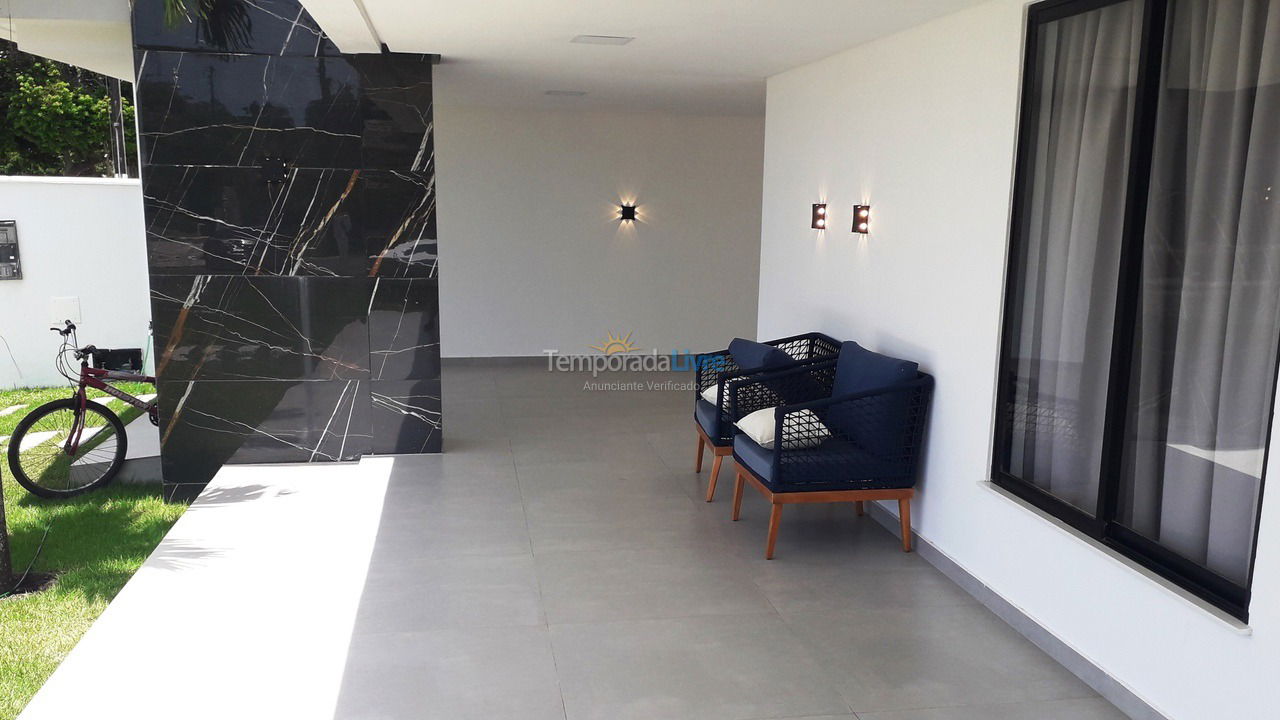 Casa para aluguel de temporada em Camaçari (Praia de Guarajuba)