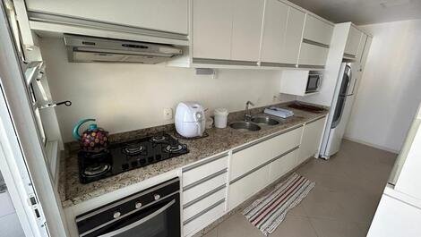 Excellent 2 bedroom property located 30 meters from the beach