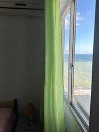 Segundo dormitório com vista ao mar 