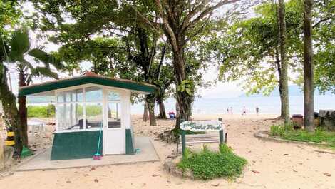 House facing the sea, Pedra Verde