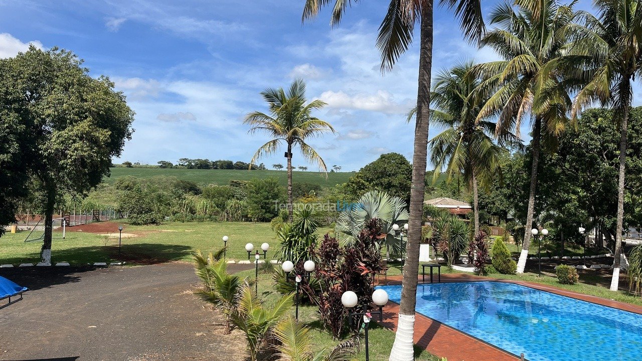 Granja para alquiler de vacaciones em Ribeirão Preto (Recanto Marincek Rancho Amorim)