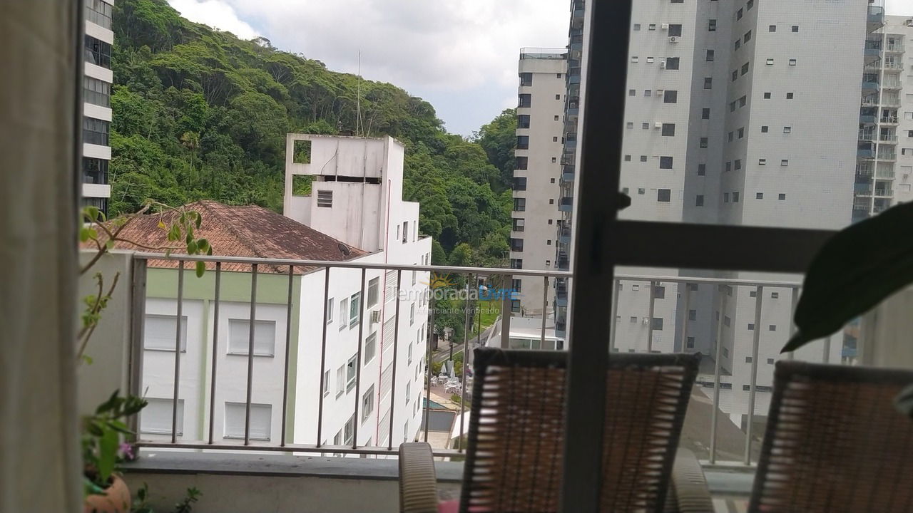 Apartamento para aluguel de temporada em Guarujá (Pitangueiras)