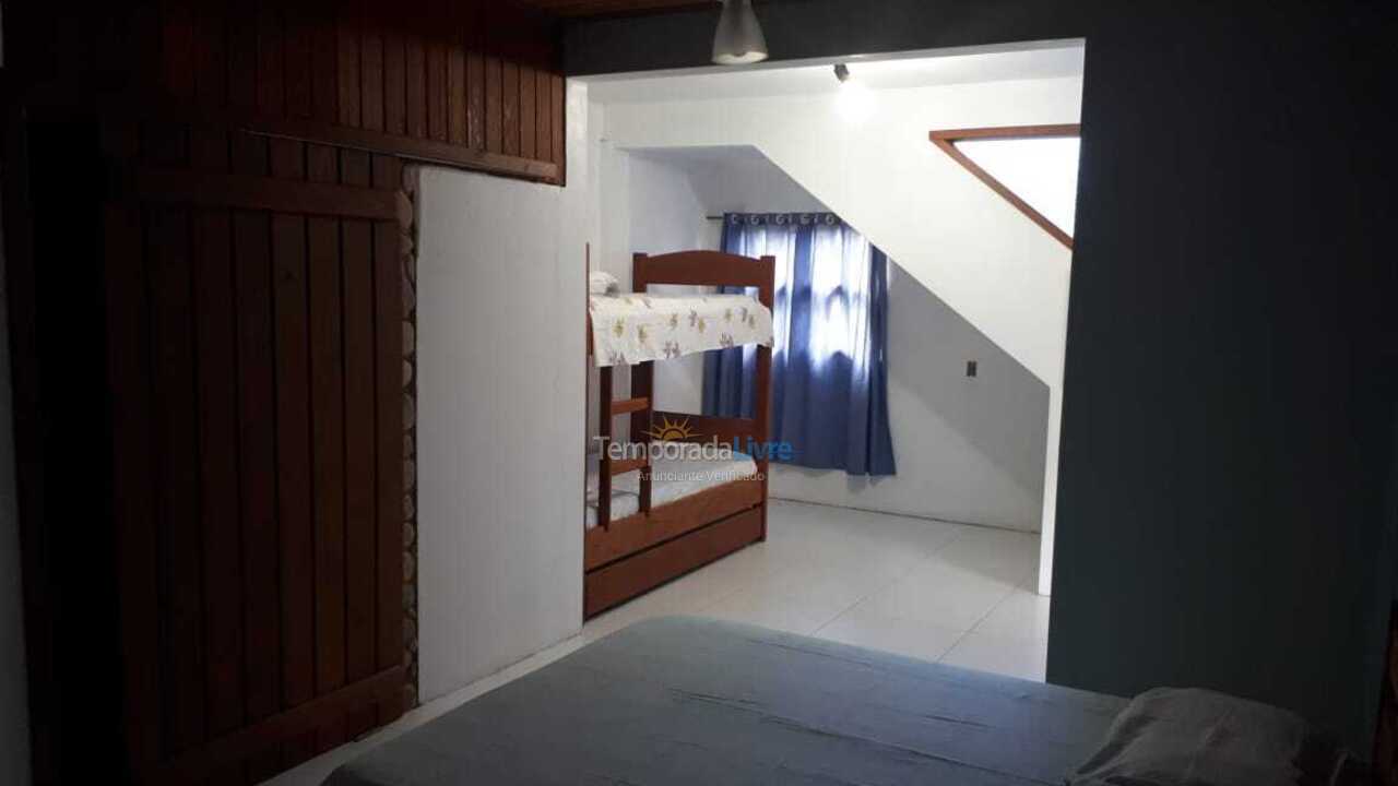 Casa para alquiler de vacaciones em Imbituba (Praia do Rosa)