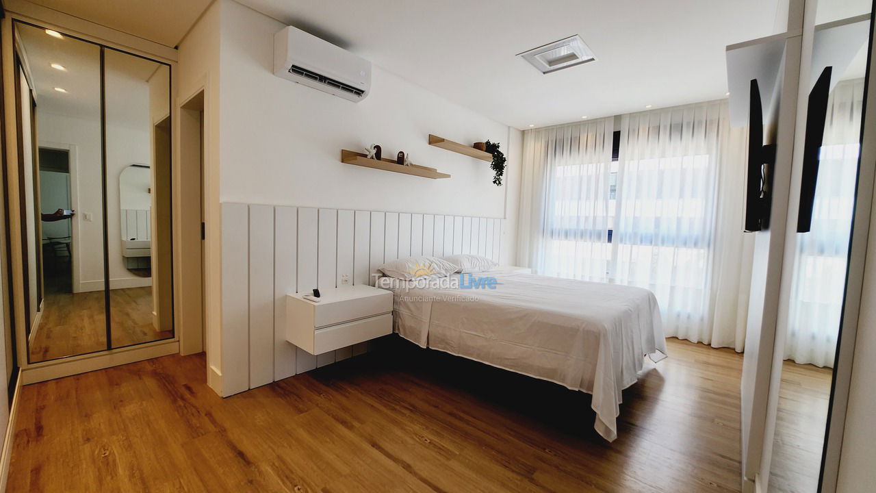 Apartamento para aluguel de temporada em Florianópolis (Jurere Tradicional)