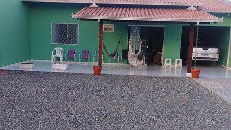 Casa para alugar em Balneário Barra do Sul - Praia do Bispo Centro