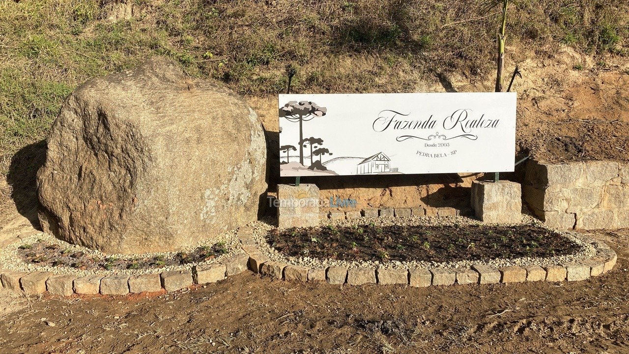 Granja para alquiler de vacaciones em Pedra Bela (Bairro Pitangueiras)