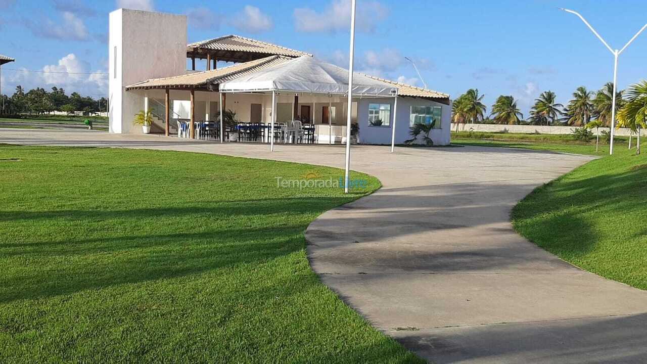 Apartamento para aluguel de temporada em Estância (Praia do Saco)