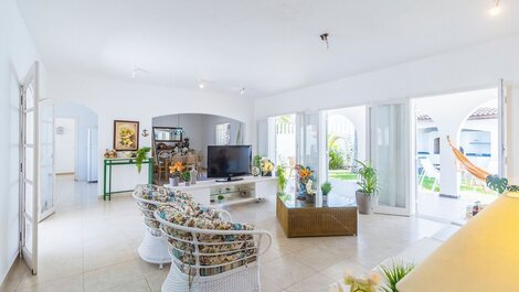 Preciosa Casa a 50m de la Playa con Barbacoa y Jardín