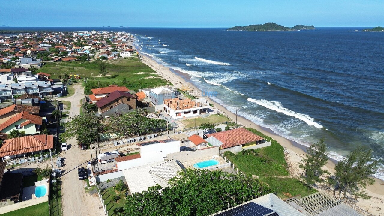 Apartamento para aluguel de temporada em Balneário Barra do Sul (Praia do Bispo)
