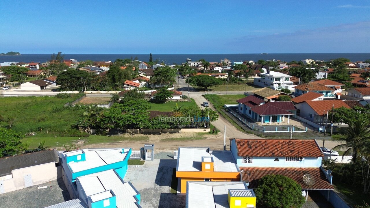 Apartamento para alquiler de vacaciones em Balneário Barra do Sul (Praia do Bispo)