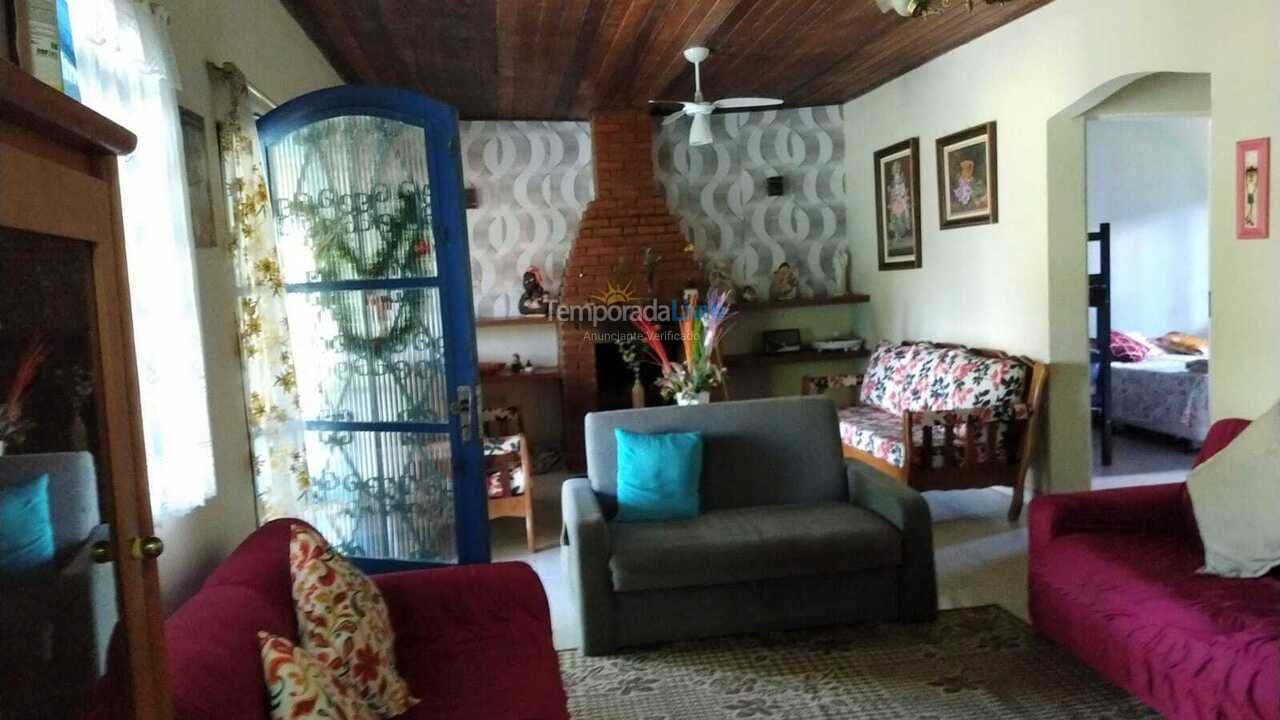Chácara / sítio para aluguel de temporada em Ibiúna (Recanto Suíço Bairro do Verava)