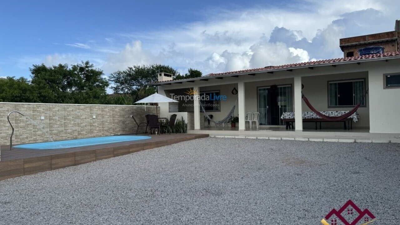 House for vacation rental in Bombinhas (Sertãozinho)