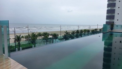 Apartamento em Praia Grande, frente mar