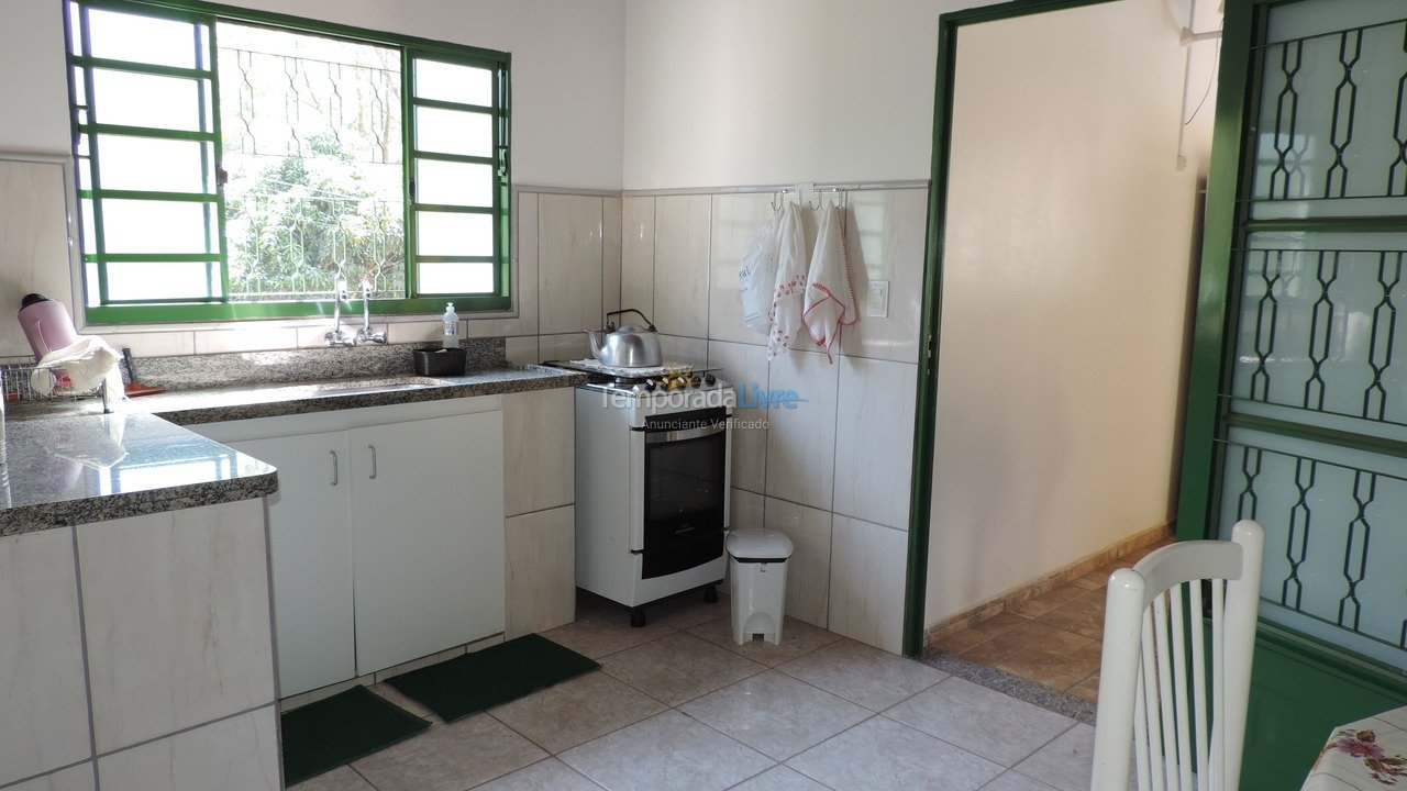 Casa para aluguel de temporada em Jambeiro (Tapanhão)