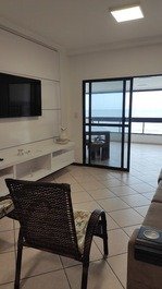 Beautiful seafront apartment in Meia Praia