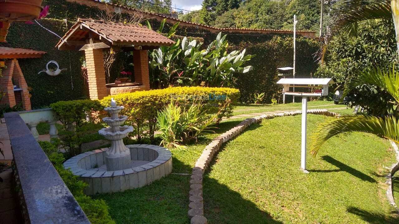 Ranch for vacation rental in Poços de Caldas (Morada dos Passaros)