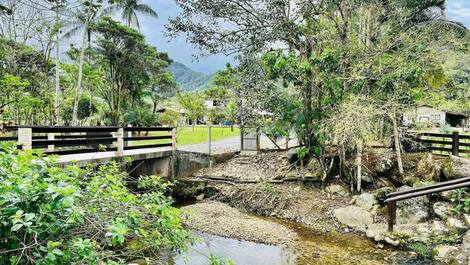 Rio na propriedade