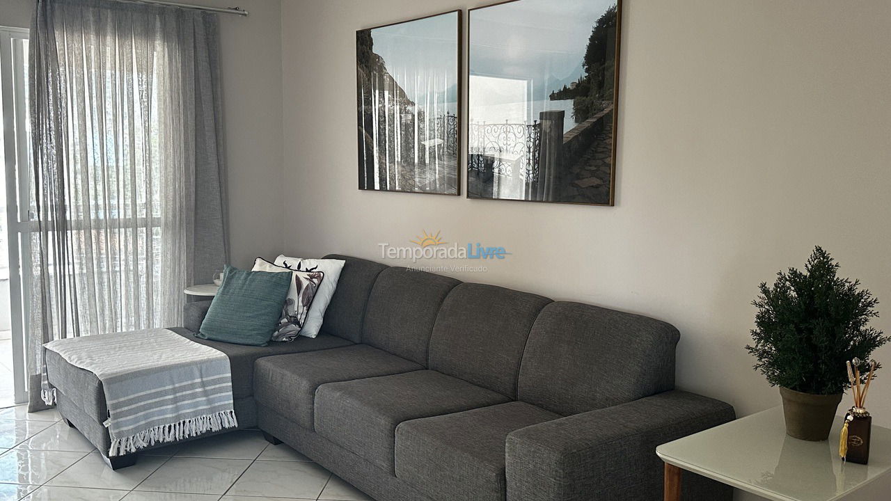 Apartment for vacation rental in Itapema (Meia Praia)