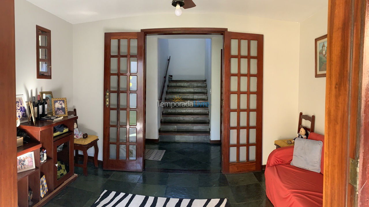 Casa para alquiler de vacaciones em São Pedro da Aldeia (Praia Linda)