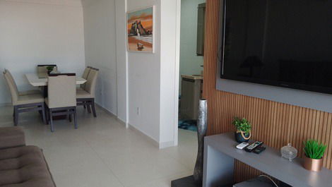 Apartamento a 1 cuadra y media del mar con piscina en Praia de Ingleses CENTRO