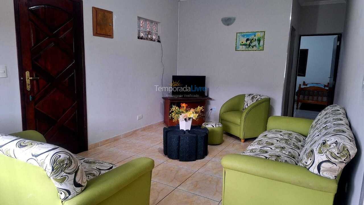 Casa para alquiler de vacaciones em Mongaguá (Balneário Plataforma)