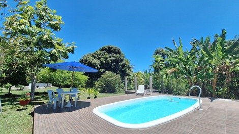 Casa em Sítio com vista para piscina (6 km de Jauá)