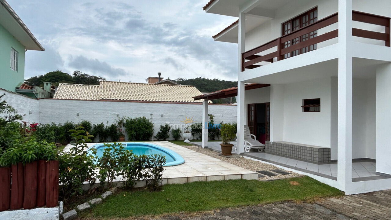House for vacation rental in Florianópolis (Ponta das Canas)