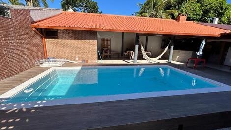 Beautiful 3 bedroom house with pool in Canasvieiras.