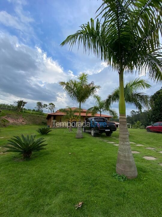 Ranch for vacation rental in Guararema (Bairro Lambari)